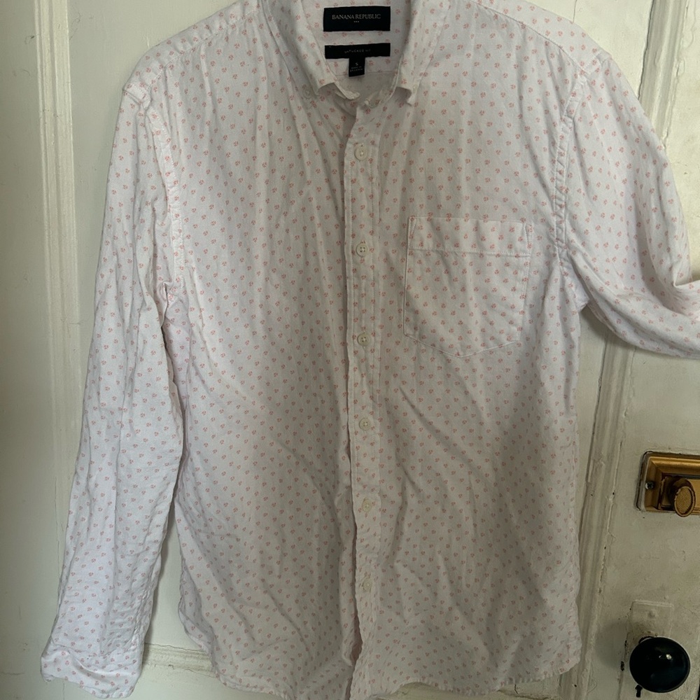 Banana Republic Men's Shirt with Pink Pattern